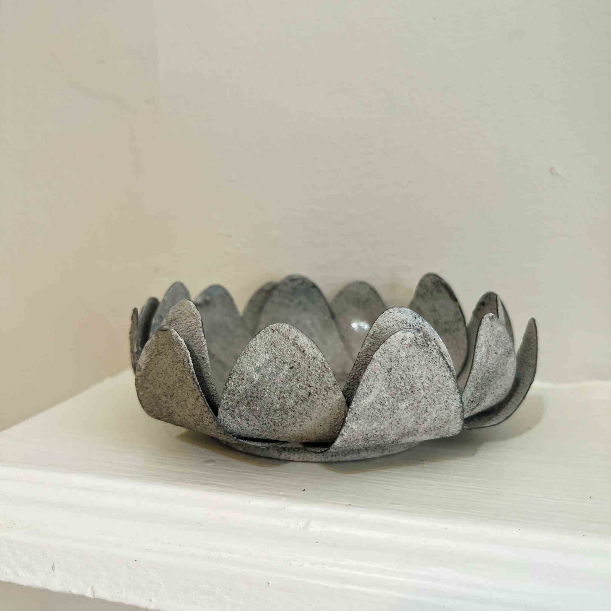 Metal Lotus Candle Dish for pillar candle