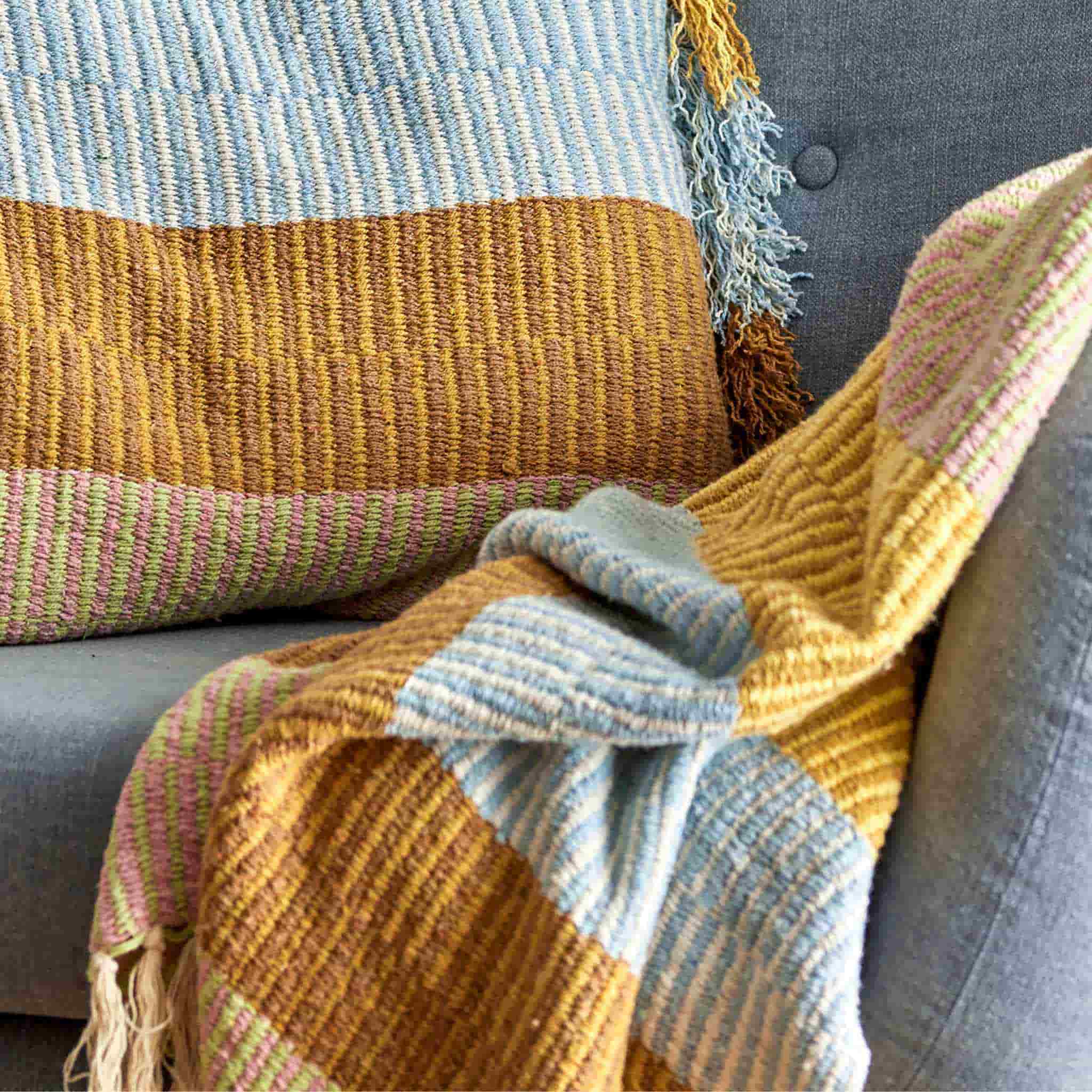Throws & Blankets