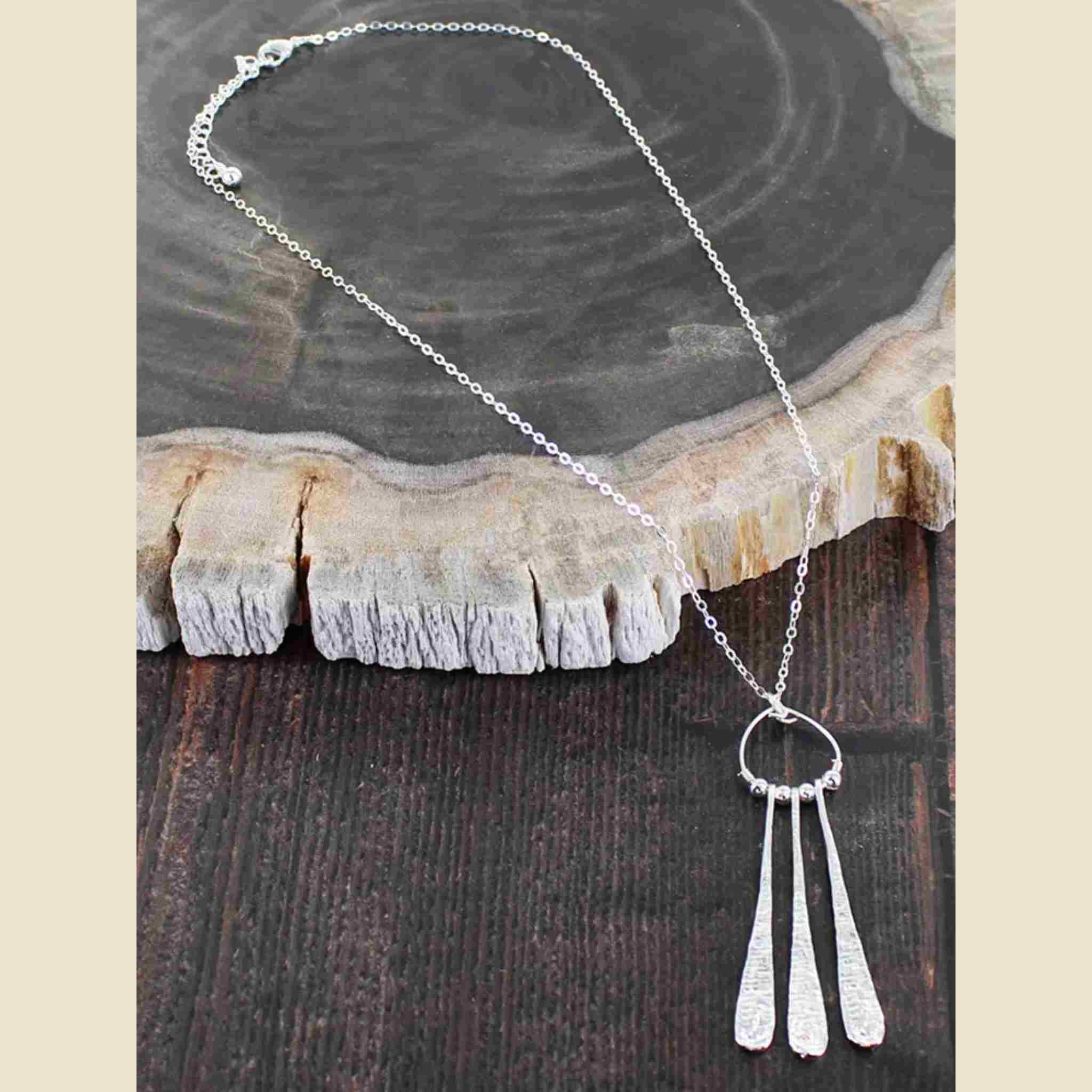 Beaten Teardrop Necklace | Silver-Plate