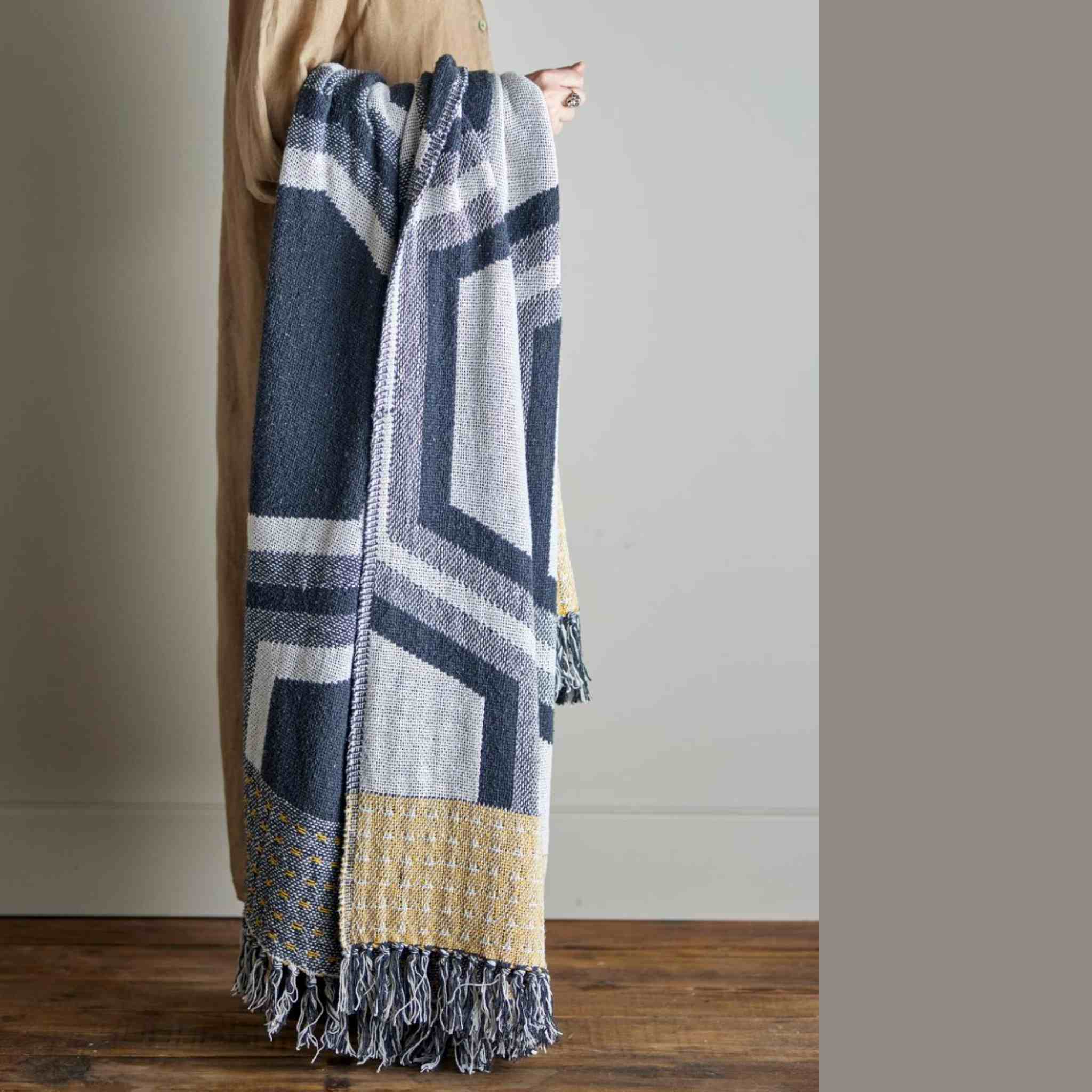 Grey Graphic Cotton Throw