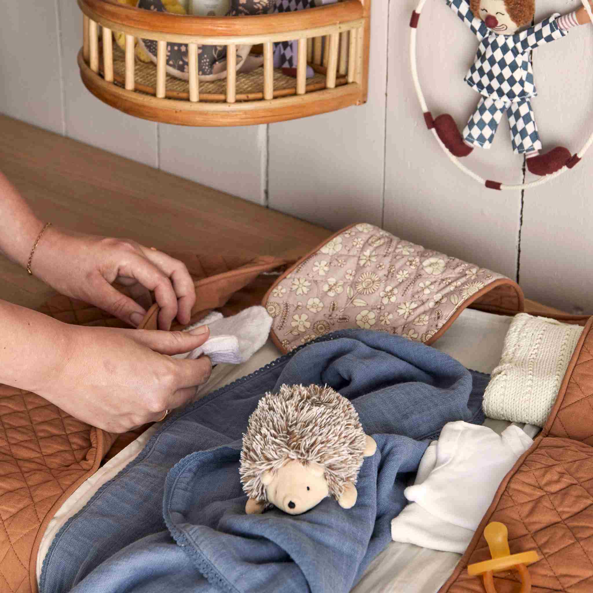 Travel Changing Mat with Pockets